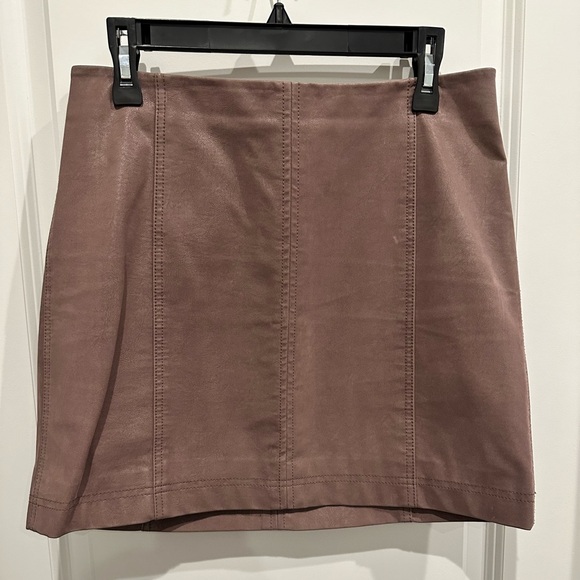 Free People Dresses & Skirts - Mauve Free People Mini Skirt